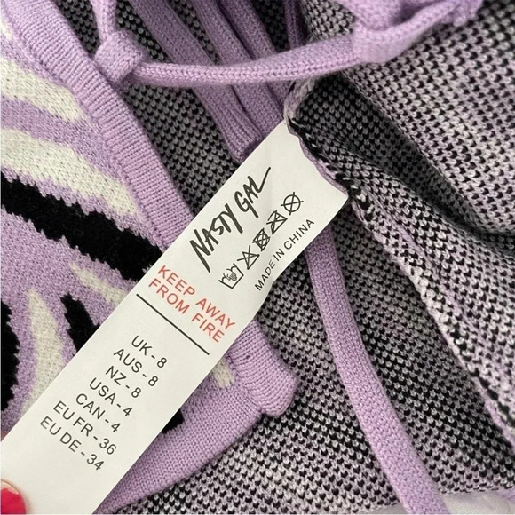 Nasty Gal zebra pattern lace up front knitted cardigan - Picture 5 of 9